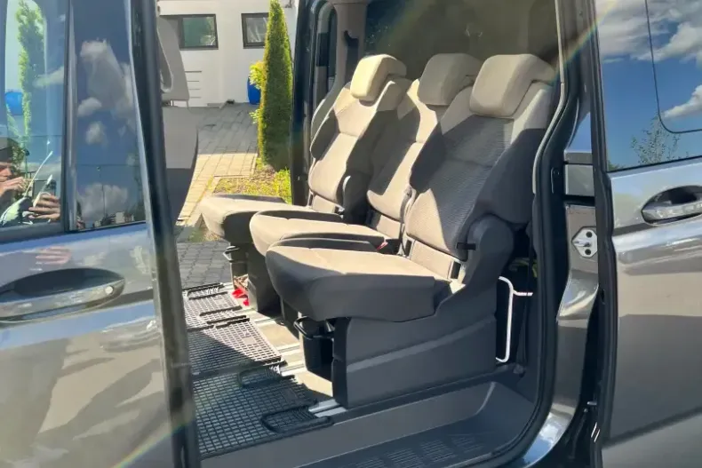 Volkswagen T7 Multivan din 2023 cu 59.000 km - oferta VOL187572 - foto 8