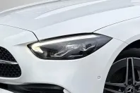 Mercedes-Benz C 300 (Clasa C) din 2025 cu 7.700 km - oferta MER187575 - foto 8