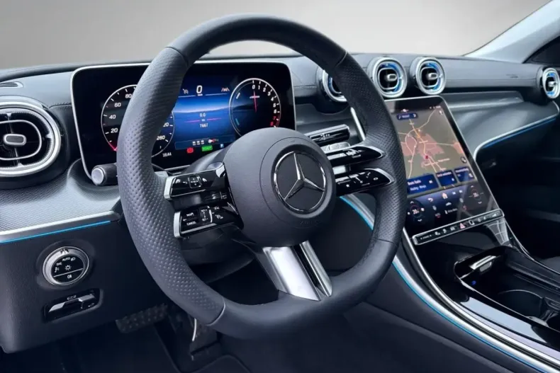 Mercedes-Benz C 300 (Clasa C) din 2025 cu 7.700 km - oferta MER187575 - foto 14