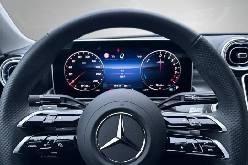 Mercedes-Benz C 300 (Clasa C) din 2025 cu 7.700 km - oferta MER187575 - foto 17