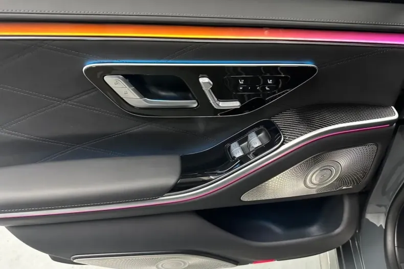 Mercedes-Benz S 63 AMG (Clasa S) din 2025 cu 12.011 km - oferta MER187586 - foto 15