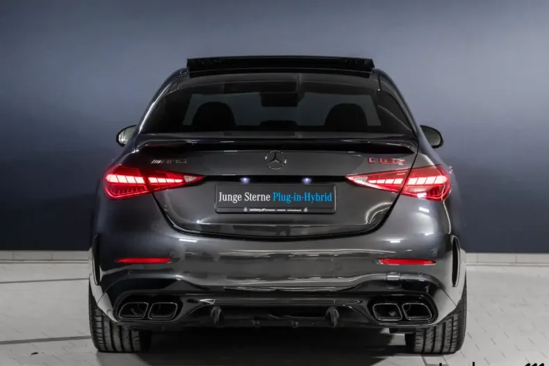 Mercedes-Benz C 63 AMG (Clasa C) din 2025 cu 1.066 km - oferta MER187590 - foto 6