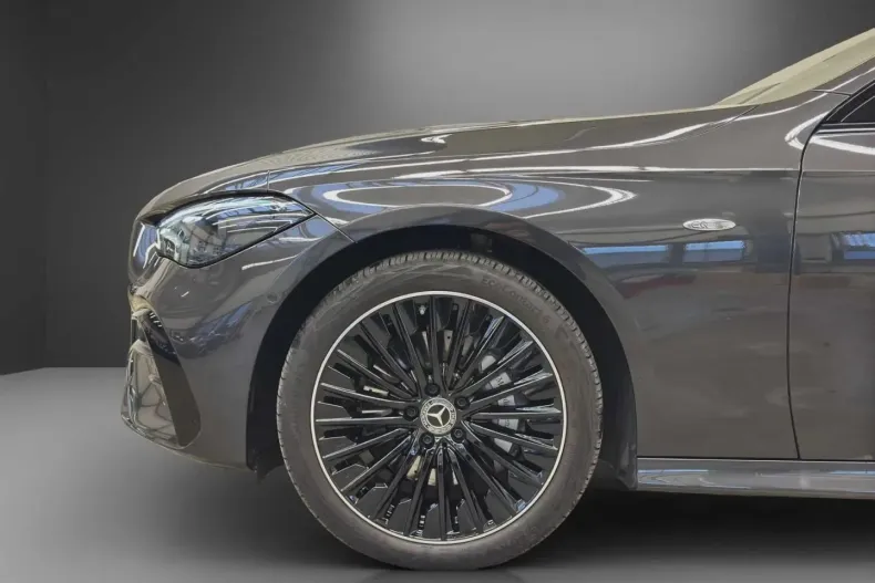 Mercedes-Benz CLE 300 (Clasa CLE) din 2024 cu 21.654 km - oferta MER187591 - foto 3