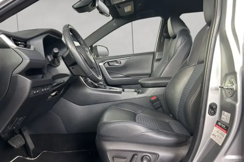 Toyota RAV4 din 2024 cu 32.565 km - oferta TOY187598 - foto 10