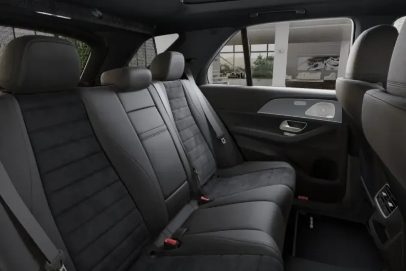 Mercedes-Benz GLE 350 (Clasa GLE) din 2025 cu 29.987 km - oferta MER187603 - foto 9