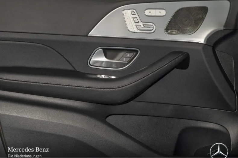 Mercedes-Benz GLE 300 (Clasa GLE) din 2025 cu 19.451 km - oferta MER187616 - foto 17