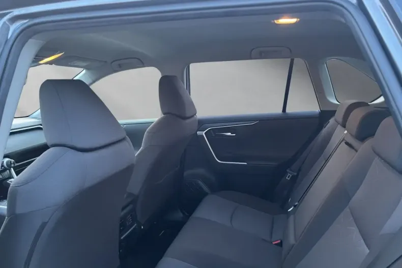 Toyota RAV4 din 2021 cu 67.210 km - oferta TOY187617 - foto 16