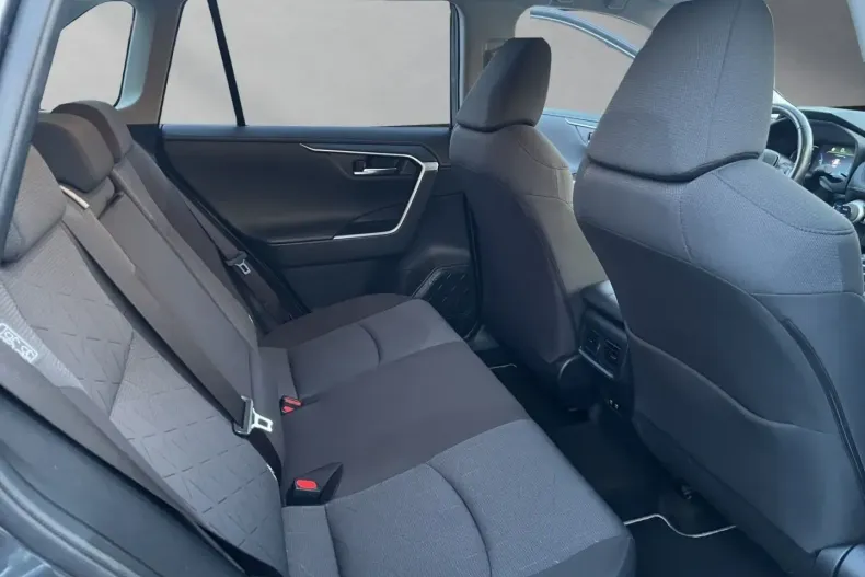 Toyota RAV4 din 2021 cu 67.210 km - oferta TOY187617 - foto 17