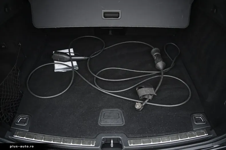 Volvo XC60 din 2022 cu 148.200 km - oferta VOL187620 - foto 27