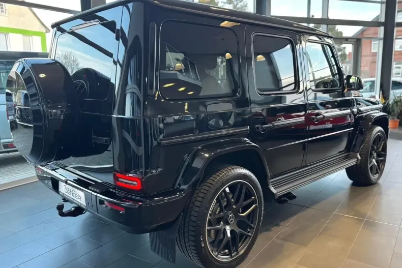 Mercedes-Benz G 63 AMG (Clasa G) din 2024 cu 21.000 km - oferta MER187634 - foto 4