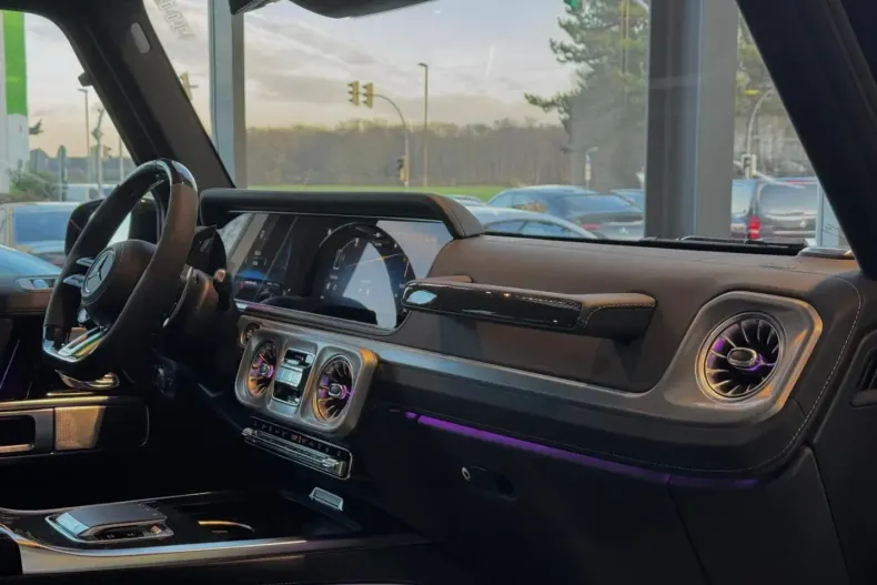 Mercedes-Benz G 63 AMG (Clasa G) din 2024 cu 21.000 km - oferta MER187634 - foto 12