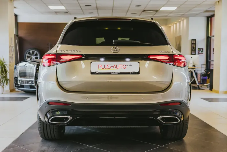 Mercedes-Benz GLC 300 (Clasa GLC) din 2023 cu 55.500 km - oferta MER187636 - foto 7