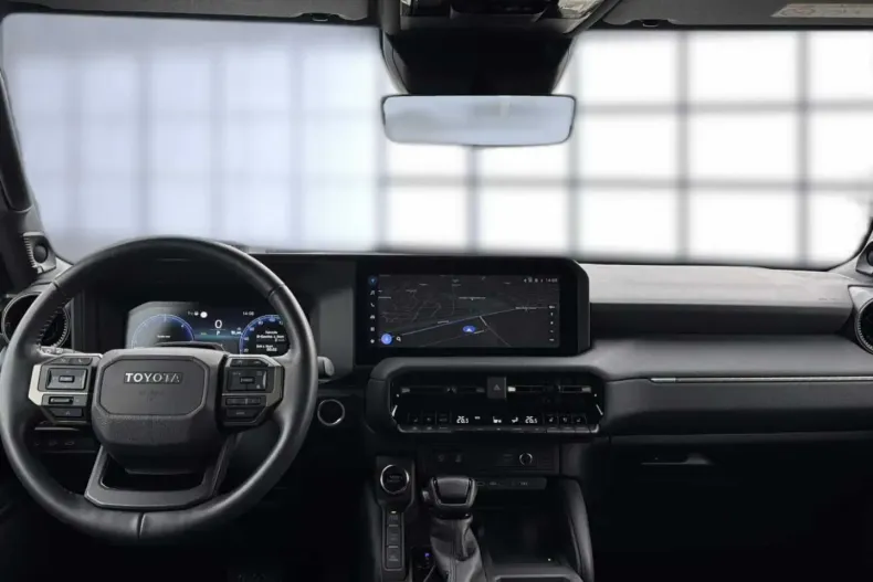 Toyota Land Cruiser din 2024 cu 8.000 km - oferta TOY187638 - foto 8