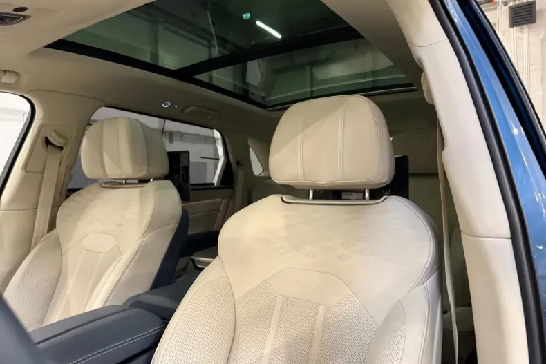 Bentley Bentayga din 2025 cu 10.000 km - oferta BEN187639 - foto 14