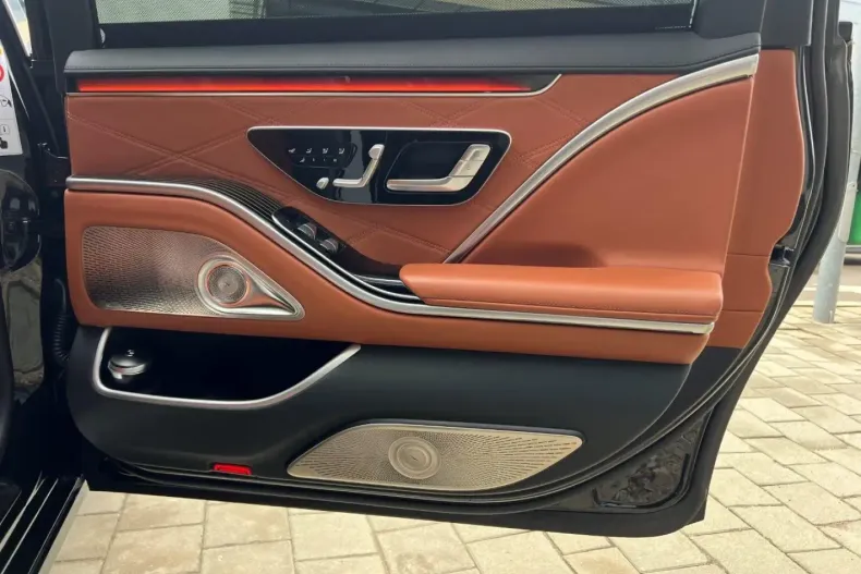 Mercedes-Benz S 580 (Clasa S) din 2022 cu 37.500 km - oferta MER187641 - foto 19