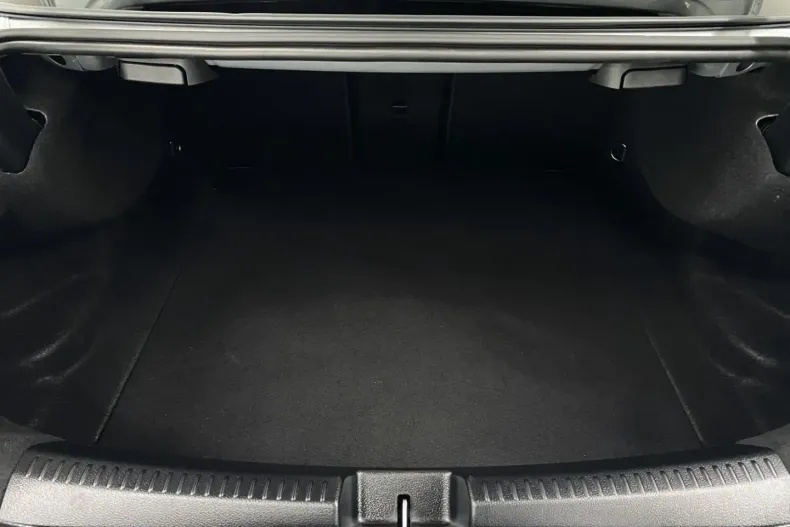 Mercedes-Benz CLA 220 (Clasa CLA) din 2025 cu 10.294 km - oferta MER187644 - foto 16