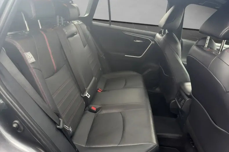 Toyota RAV4 din 2022 cu 50.285 km - oferta TOY187653 - foto 17