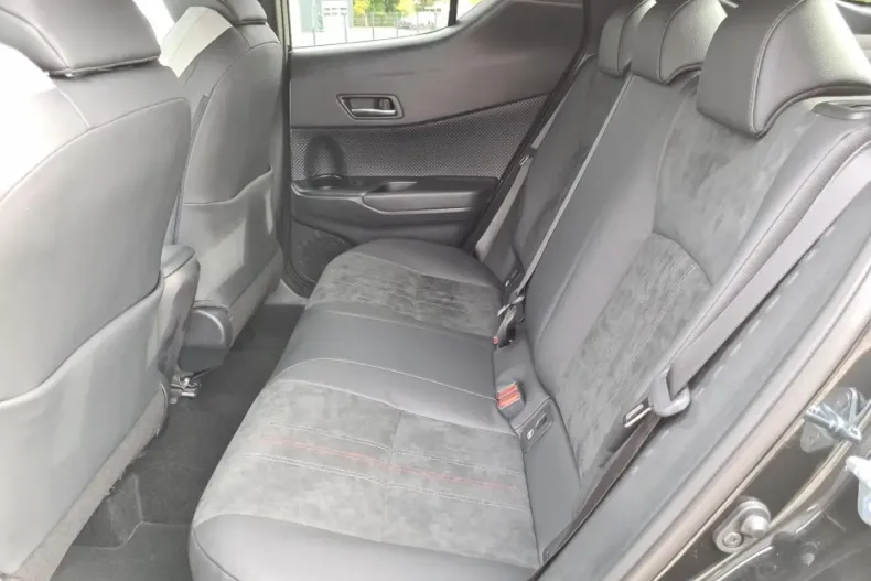 Toyota C-HR din 2023 cu 10.850 km - oferta TOY187656 - foto 15