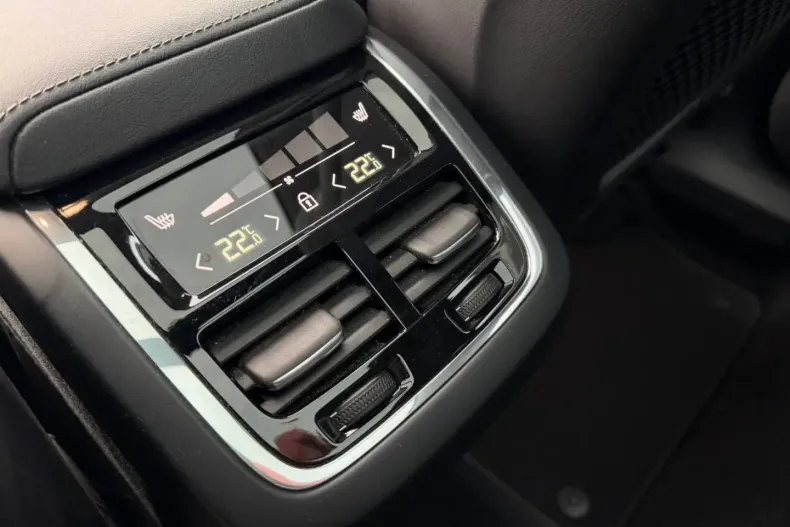 Volvo XC60 din 2023 cu 78.800 km - oferta VOL187657 - foto 10