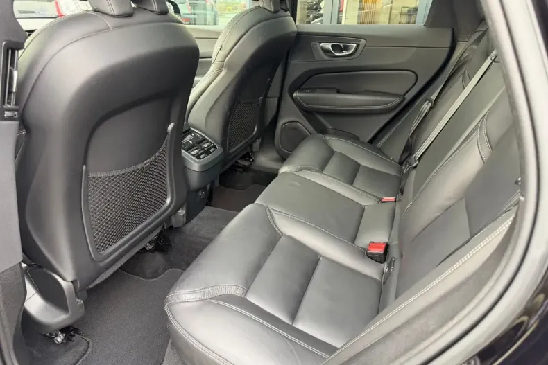 Volvo XC60 din 2023 cu 78.800 km - oferta VOL187657 - foto 14