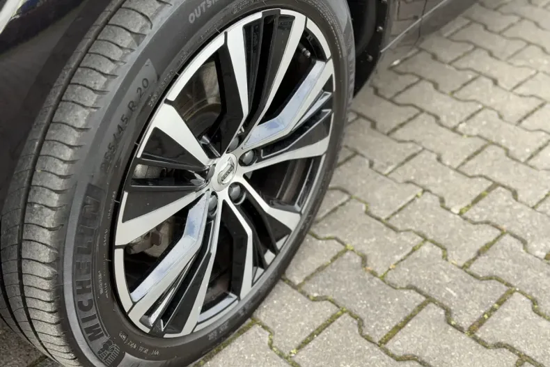 Volvo XC60 din 2023 cu 78.800 km - oferta VOL187657 - foto 15