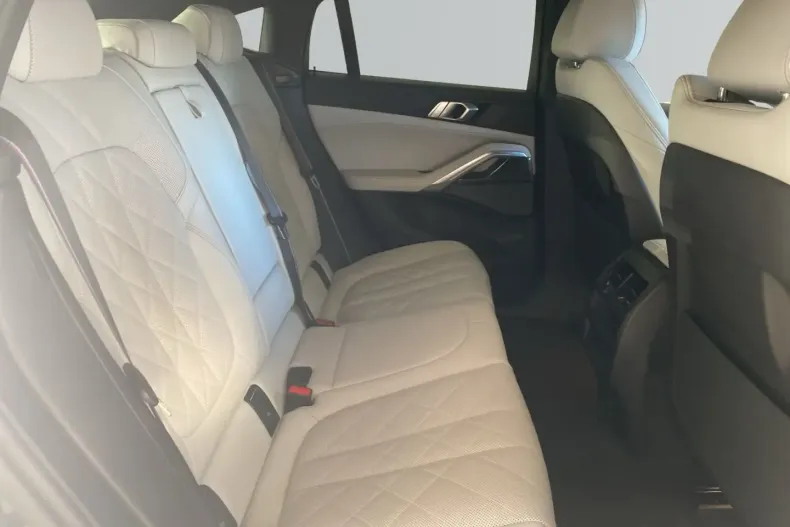 BMW X6 (Seria X) din 2025 cu 17.054 km - oferta BMW187658 - foto 9