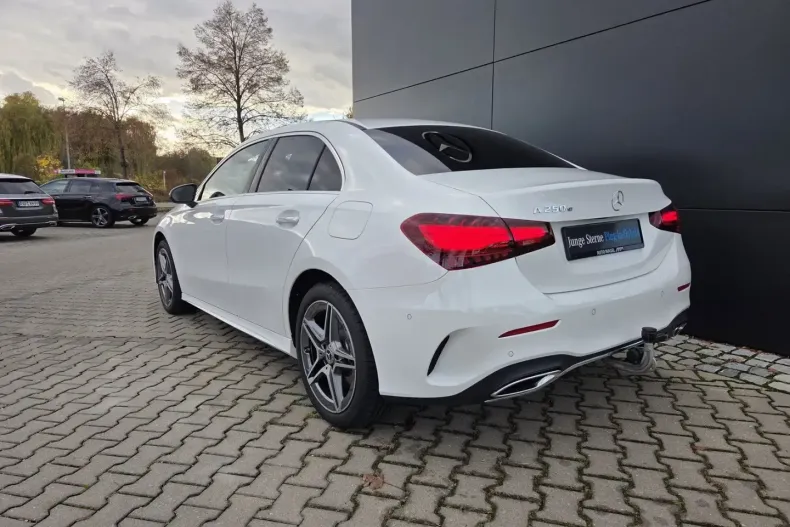 Mercedes-Benz A 250 (Clasa A) din 2024 cu 19.000 km - oferta MER187665 - foto 3