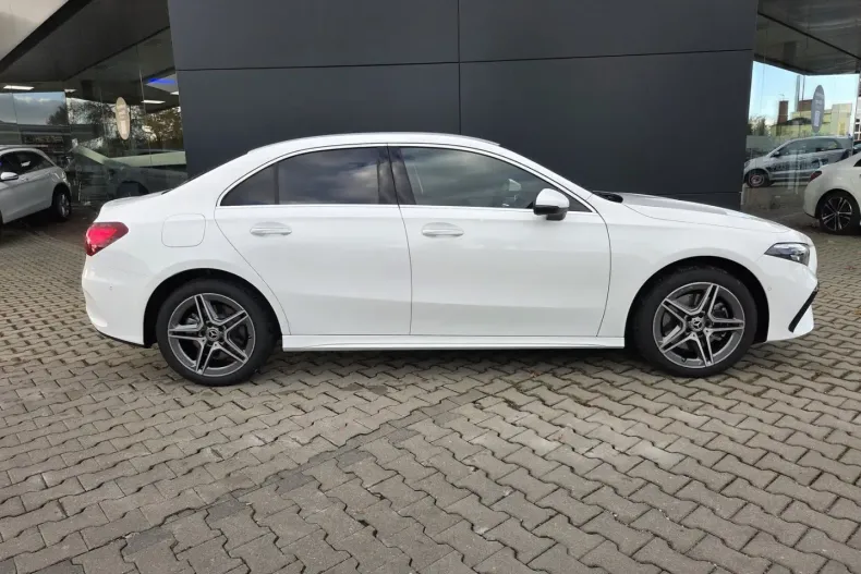 Mercedes-Benz A 250 (Clasa A) din 2024 cu 19.000 km - oferta MER187665 - foto 6