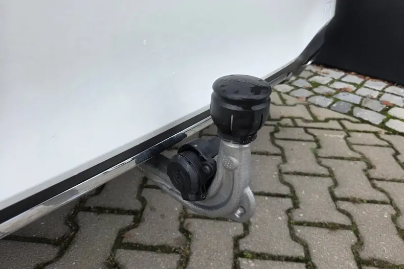 Mercedes-Benz A 250 (Clasa A) din 2024 cu 19.000 km - oferta MER187665 - foto 7