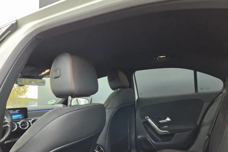 Mercedes-Benz A 250 (Clasa A) din 2024 cu 19.000 km - oferta MER187665 - foto 14