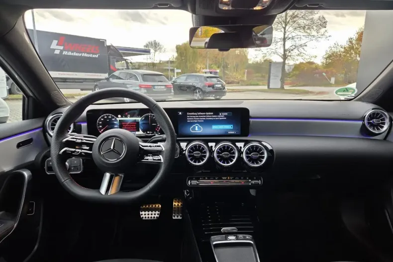 Mercedes-Benz A 250 (Clasa A) din 2024 cu 19.000 km - oferta MER187665 - foto 15