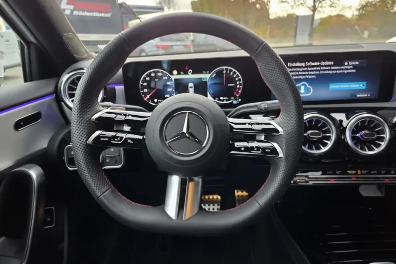 Mercedes-Benz A 250 (Clasa A) din 2024 cu 19.000 km - oferta MER187665 - foto 16