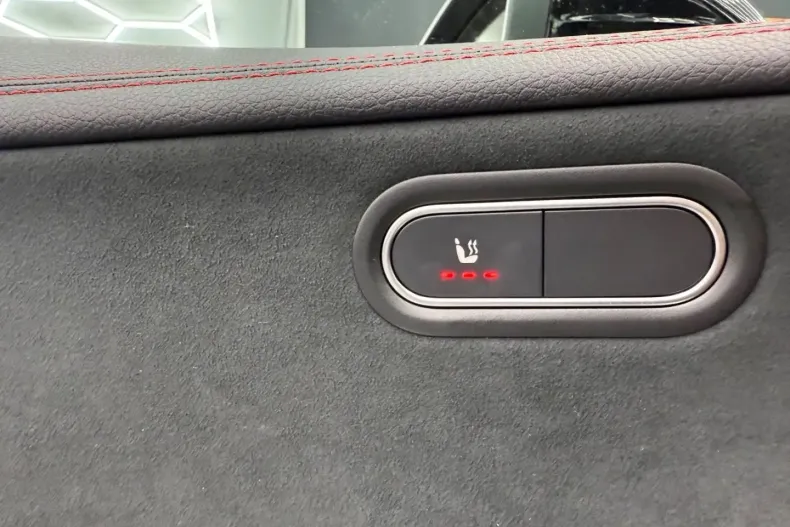 Mercedes-Benz CLA 250 (Clasa CLA) din 2022 cu 48.450 km - oferta MER187667 - foto 13