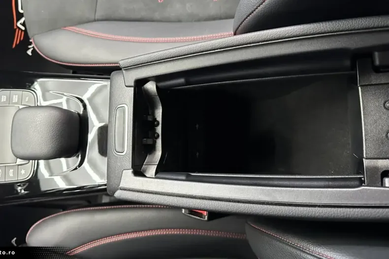 Mercedes-Benz CLA 250 (Clasa CLA) din 2022 cu 48.450 km - oferta MER187667 - foto 32