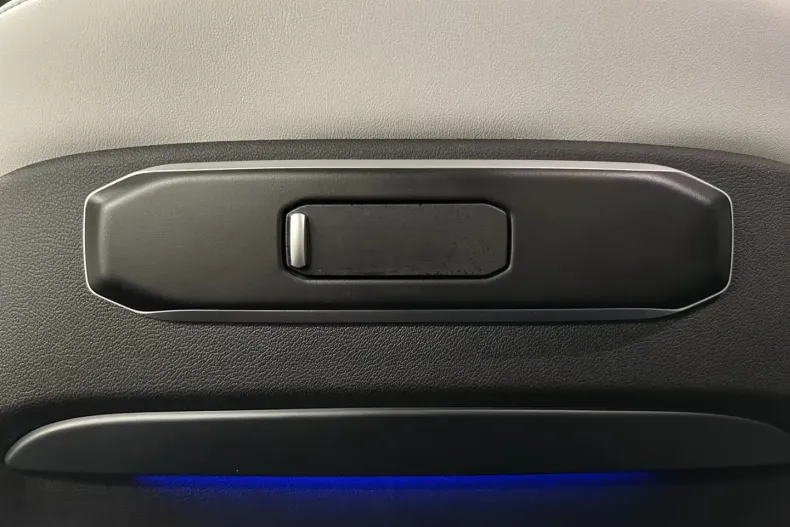 BMW X6 (Seria X) din 2025 cu 16.789 km - oferta BMW187669 - foto 15