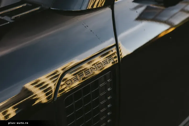 Land Rover Defender din 2023 cu 37.200 km - oferta LAN187671 - foto 10