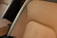 Land Rover Defender din 2023 cu 37.200 km - oferta LAN187671 - foto 29