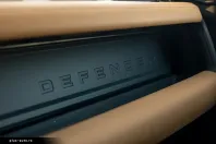 Land Rover Defender din 2023 cu 37.200 km - oferta LAN187671 - foto 39