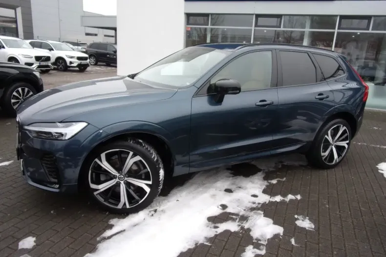 Volvo XC60 din 2023 cu 87.900 km - oferta VOL187674 - foto 3