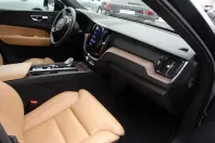 Volvo XC60 din 2023 cu 87.900 km - oferta VOL187674 - foto 8