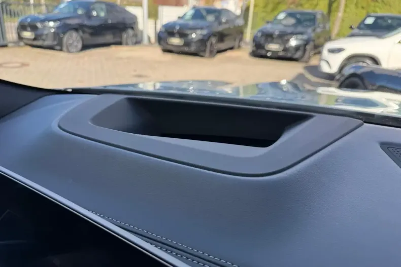 BMW X6 (Seria X) din 2025 cu 26.992 km - oferta BMW187680 - foto 12