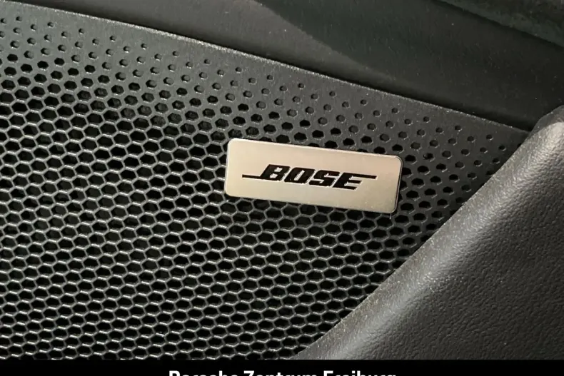 Porsche Taycan din 2022 cu 33.800 km - oferta POR187682 - foto 14