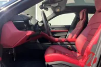 Porsche Taycan din 2024 cu 8.000 km - oferta POR187686 - foto 9