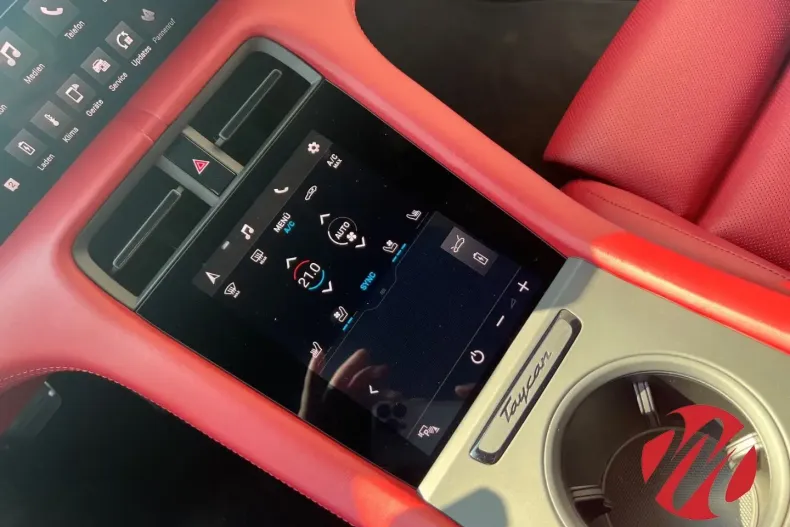 Porsche Taycan din 2024 cu 8.000 km - oferta POR187686 - foto 29