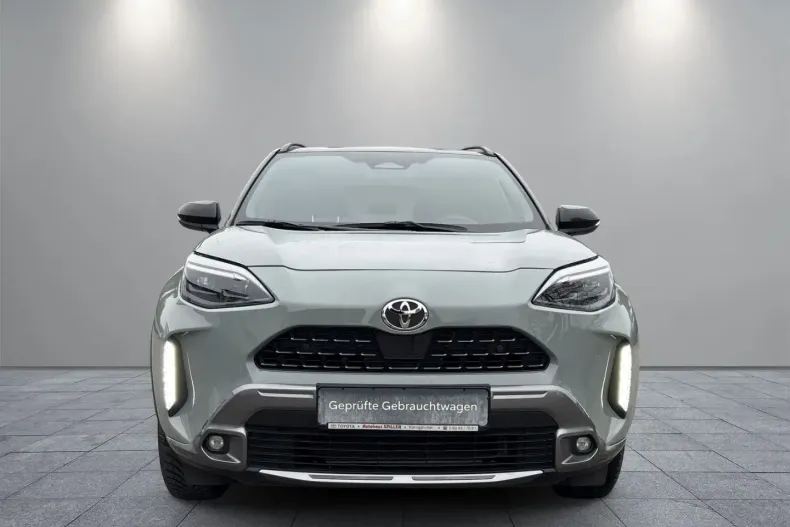 Toyota Yaris Cross din 2024 cu 13.500 km - oferta TOY187692 - foto 2