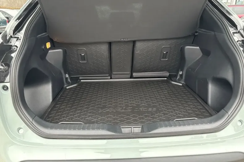 Toyota Yaris Cross din 2024 cu 13.500 km - oferta TOY187692 - foto 10