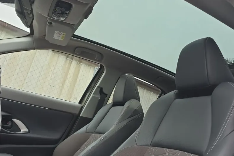 Toyota Yaris Cross din 2022 cu 40.235 km - oferta TOY187693 - foto 15