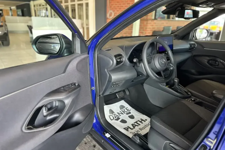 Toyota Yaris Cross din 2024 cu 2.140 km - oferta TOY187695 - foto 9