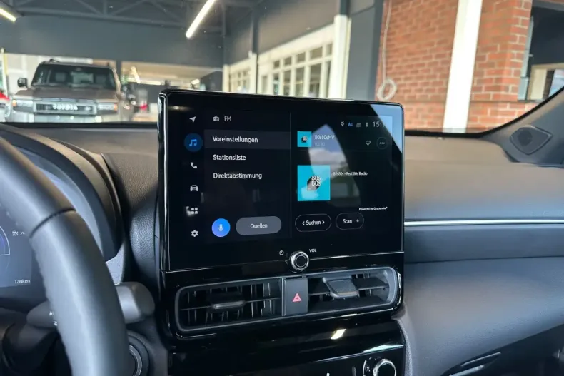 Toyota Yaris Cross din 2024 cu 2.140 km - oferta TOY187695 - foto 16