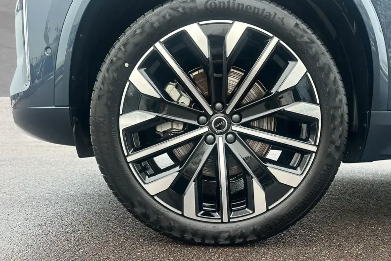 Volvo XC90 din 2025 cu 24.000 km - oferta VOL187698 - foto 3